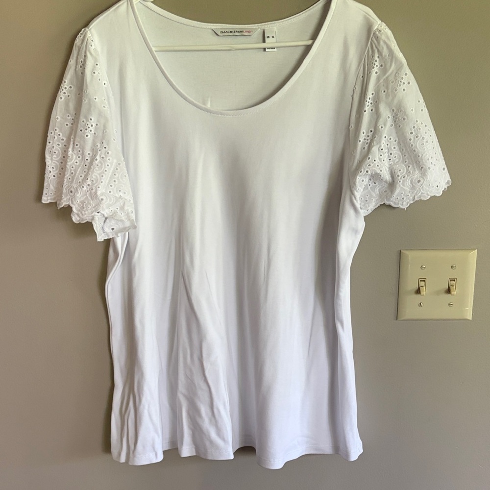Isaac Mizrahi White Cotton Eyelet Short Sleeve Tee